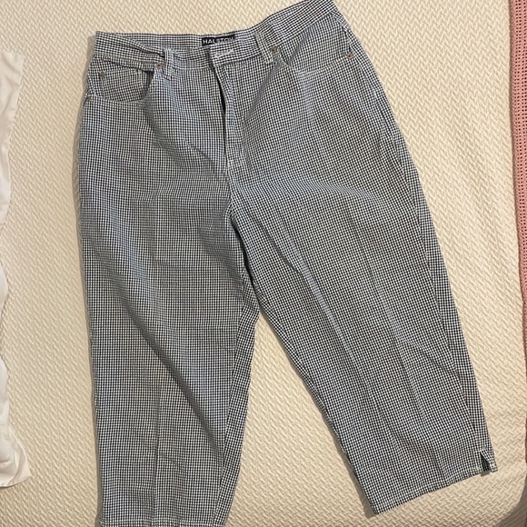 Halston Jeanswear checked capris - Picture 5 of 7